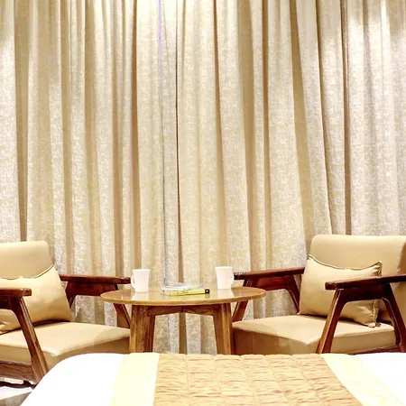 Hotel Krishna Plaza -Near Connaught Place And New Delhi Railway Station By M S Hospitality-3