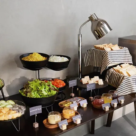 Livable Hotel Bangkok-3