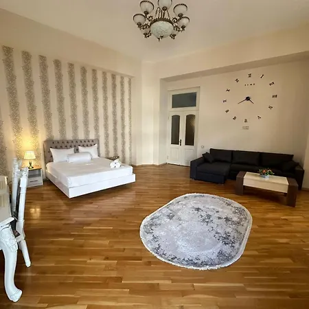White Boutique Nizami Hotel And Apartments-3