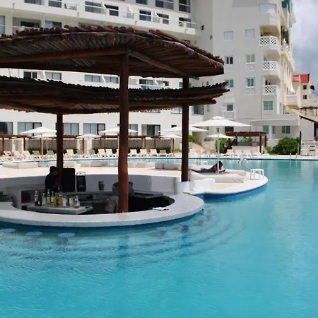 Cyan Cancun Resort & Spa-2