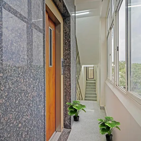 Townhouse Redfox Nungambakkam Near Apollo & Shankar Nethralaya Hospital-3