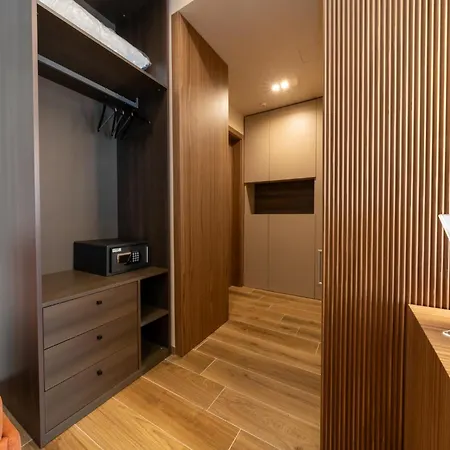 Nap Luxury Guest House Municipio-3