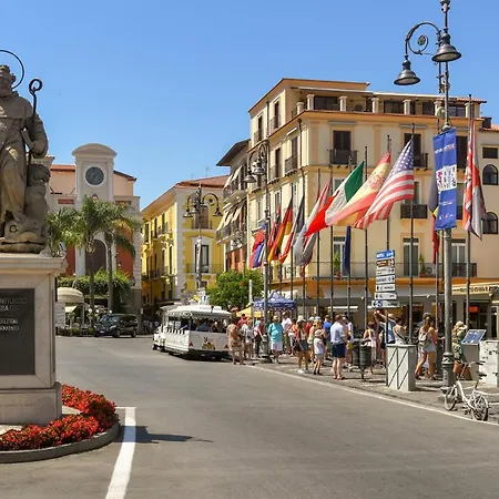Grace Suites Sorrento-3