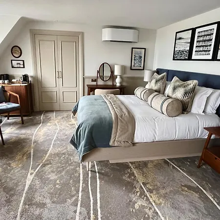The White Horses By Everly Hotels Collection-3