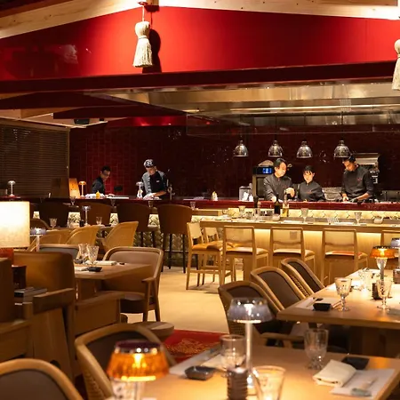 Schweizerhof Zermatt - A Small Luxury Hotel-3