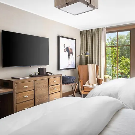 The Rusty Parrot Lodge And Spa-3