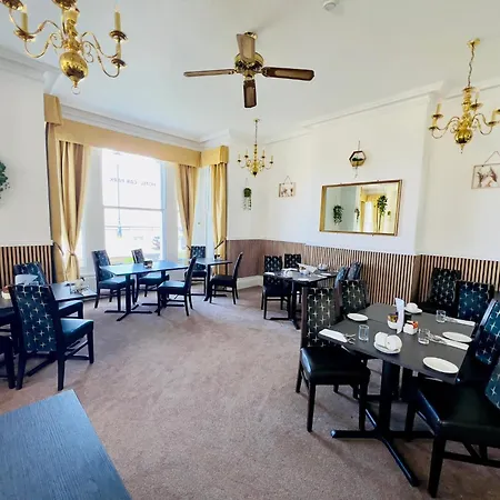 Four Oaks Hotel-3