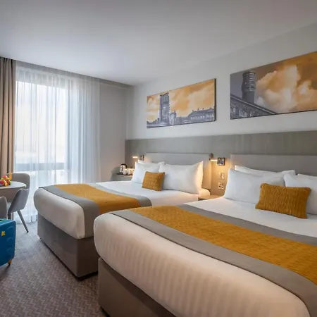 Maldron Hotel Belfast City-3