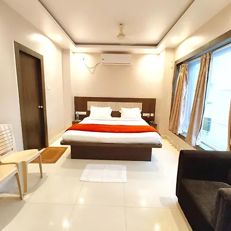 Hotel Home Town Puri Near Sea Beach And Temple - Fully Ac Hotel With Lift, Wifi And Parking Facilities - Best Seller Hotel Near Golden Beach-3