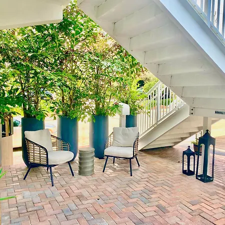 Southwinds Inn By The Gold Nests-2