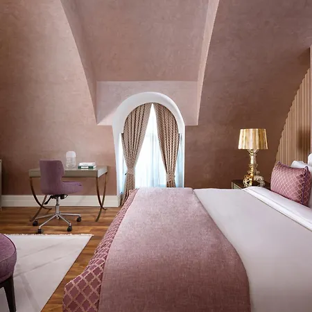 Art Gallery Hotel-2