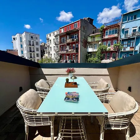 Weingart Suites Hotel-2