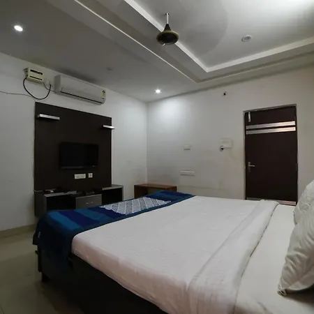 Gayathri Heights Serviced Apartments & Apartment Hotel In Hyderabad-2