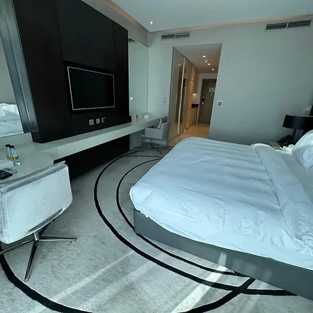 Luxury Apartment In Damac Towers-3