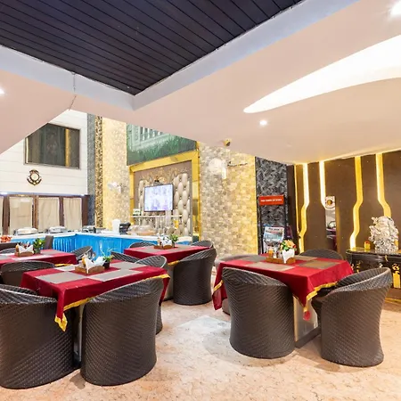 Hotel Gold Souk - Karol Bagh-3