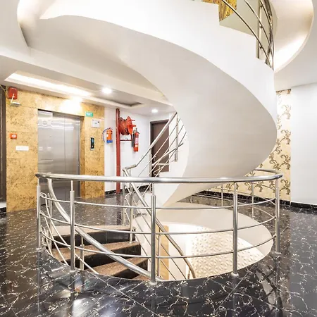 Hotel Red Castle - Near Ganga Ram & Blk Hospital - Karol Bagh-3