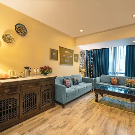 The Shalimar Hotel, Kemps Corner-3