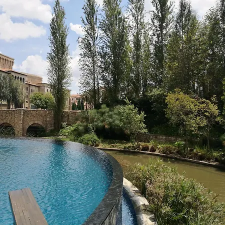 Pivot Hotel Montecasino-2