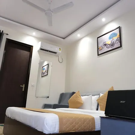 Hotel De Hocks Deluxe - New Delhi Railway Station-2