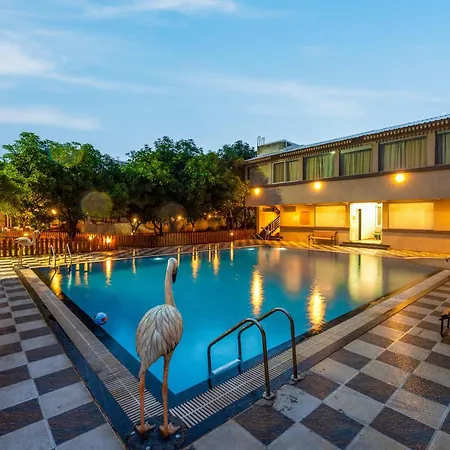 Freesia Resort By Express Inn-2