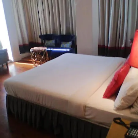 Hotel Le Lotus Grand Varanasi-2