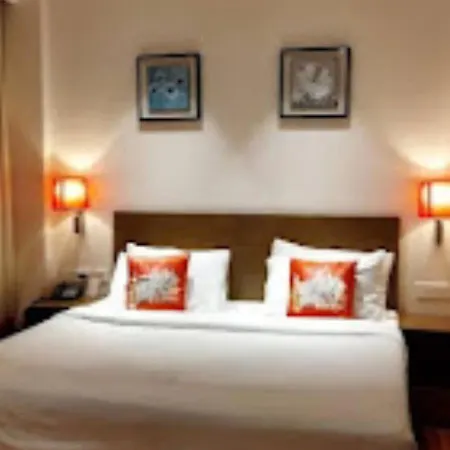 Hotel Le Lotus Grand Varanasi-2