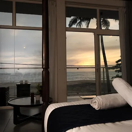 Akoya Beach Villa-2