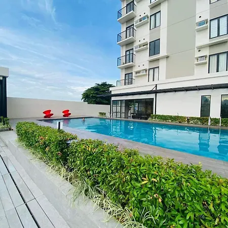 The Median Condo Near It Park-2