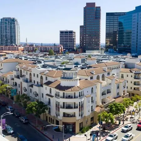 1 Bedroom Xl Condo With King Bed, Garden View, Parking Included-2