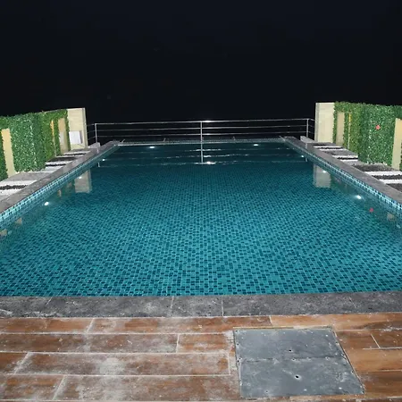 The Bay Suites Sea Facing Hotel- Right On The Golden Beach-2