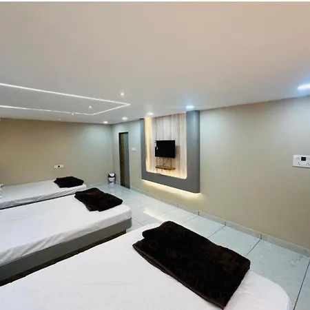 Hotel Om Shree Palace , Near Railway Station And Mahakal Lok-3