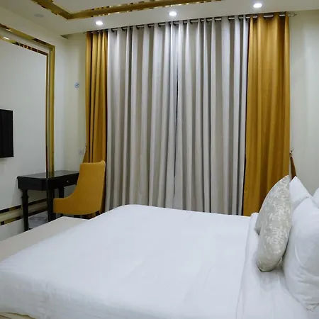 The Oasis Hotel-2