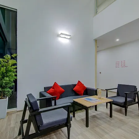 Townhouse Global Wings Hotels Near Sri Amruth Chithra Mandira-2