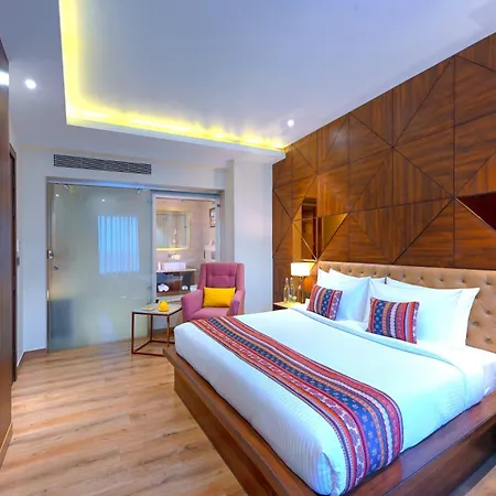 Golden Tulip Agra-2