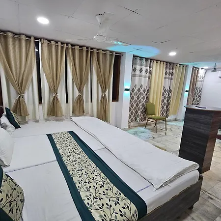 The Fazar Residency Near Hazrat Nizamuddin Dargah-3