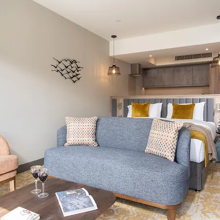Killyhevlin Lakeside Hotel & Lodges-2