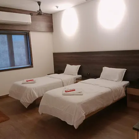 Ant Biz Rooms Near Chennai Trade Centre-2