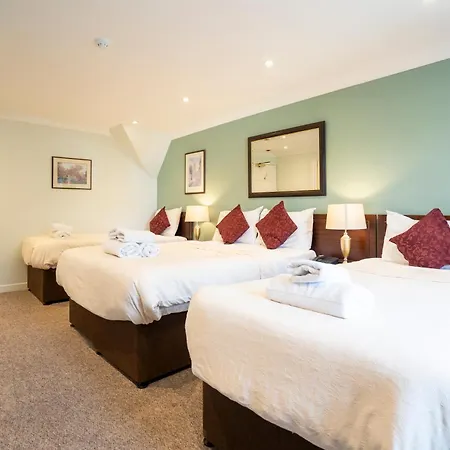 Marlborough House - Guest House-2