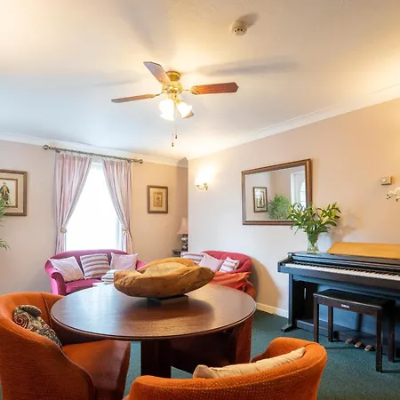 Marlborough House - Guest House-3