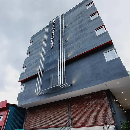 Townhouse Global Wings Hotels Near Sri Amruth Chithra Mandira-3