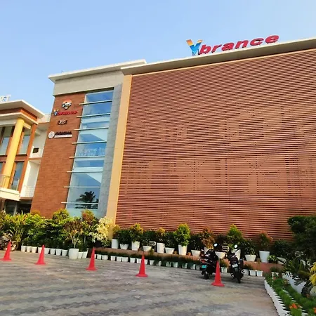 Vbrance - Luxury Boutique Hotel & Food Court-2