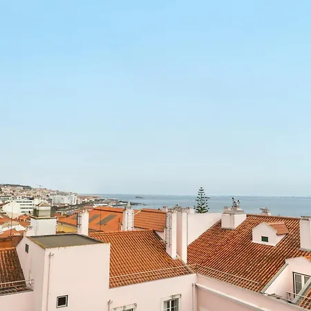 The Emerald House Lisbon - Curio Collection By Hilton-2