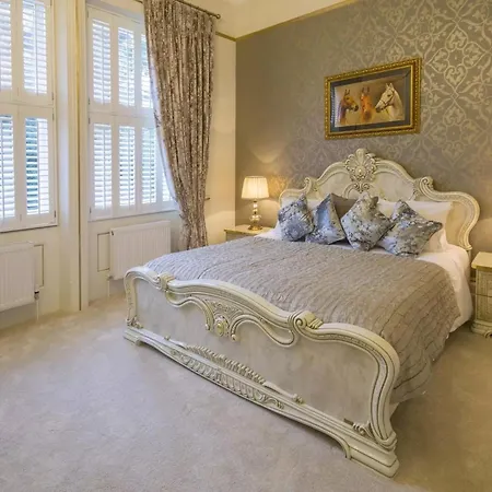 Derby Manor-2