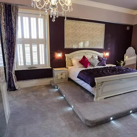 Derby Manor-3