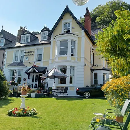 Bron Orme Private Hotel-2