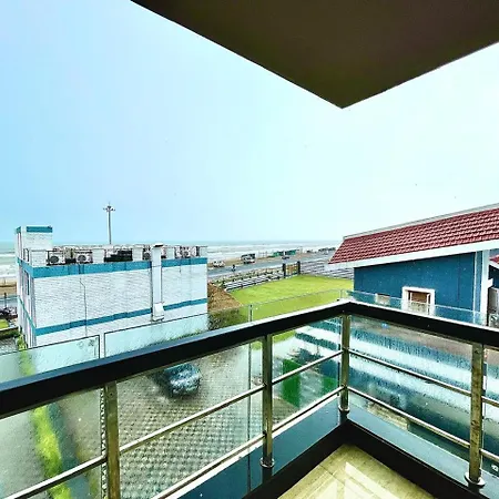 Gr Palace, In Front Of Sea-Beach With Breakfast, Swimming-Pool, Fully Air-Conditioned, Hotel With Parking Availability-3