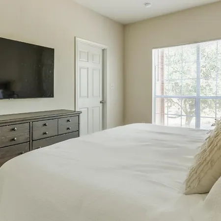 Southbelt Furnished Smart Apartments By Barsala-3