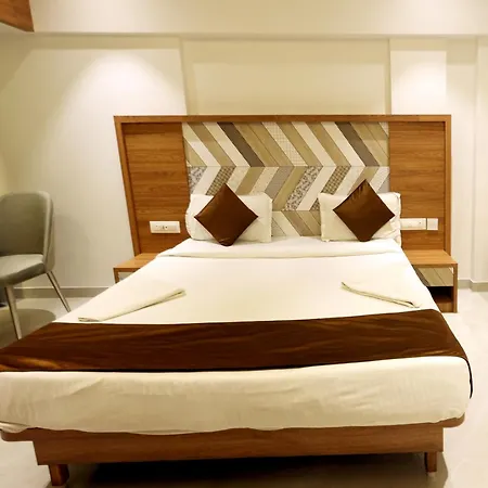 Host Inn International Marol-2