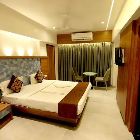 Host Inn International Marol-3