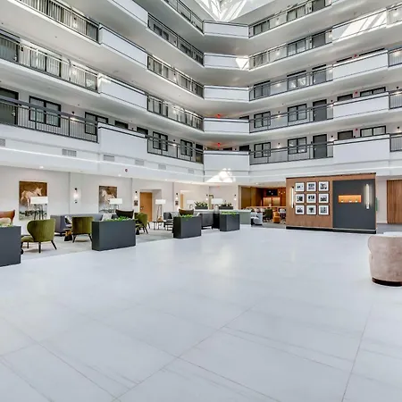 Embassy Suites By Hilton Louisville East-3